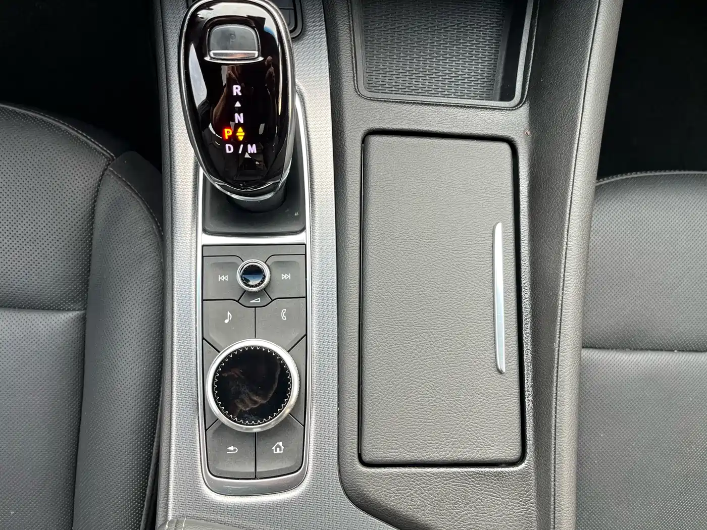 Cadillac CT5 2024 2023 28T Luxury Style (Standard Edition)