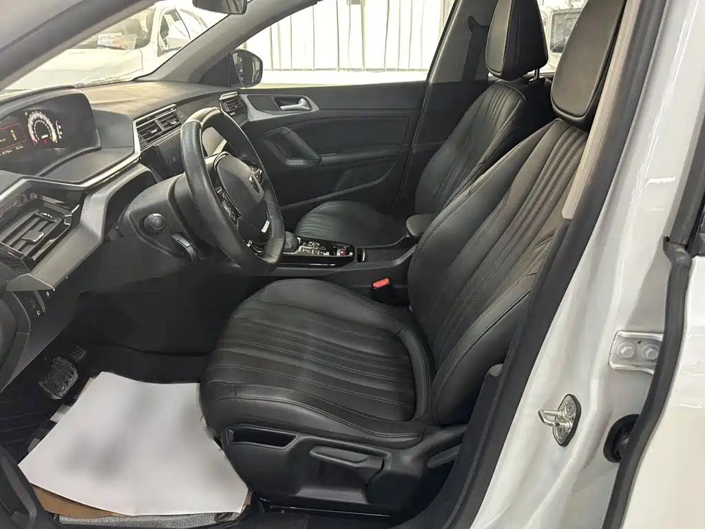 Peugeot 408 2023 2022 1.6T Progressive Edition