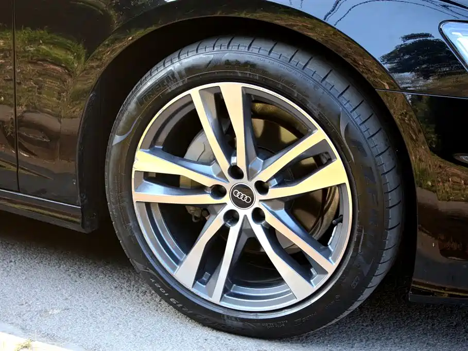 Audi A6L 2024 40 TFSI Luxury Dynamic фото 18