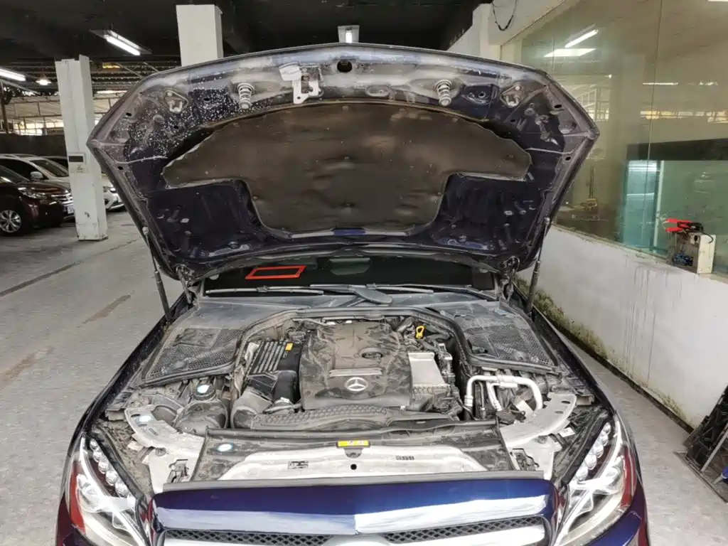 Фото 20 - Mercedes-Benz C-Class