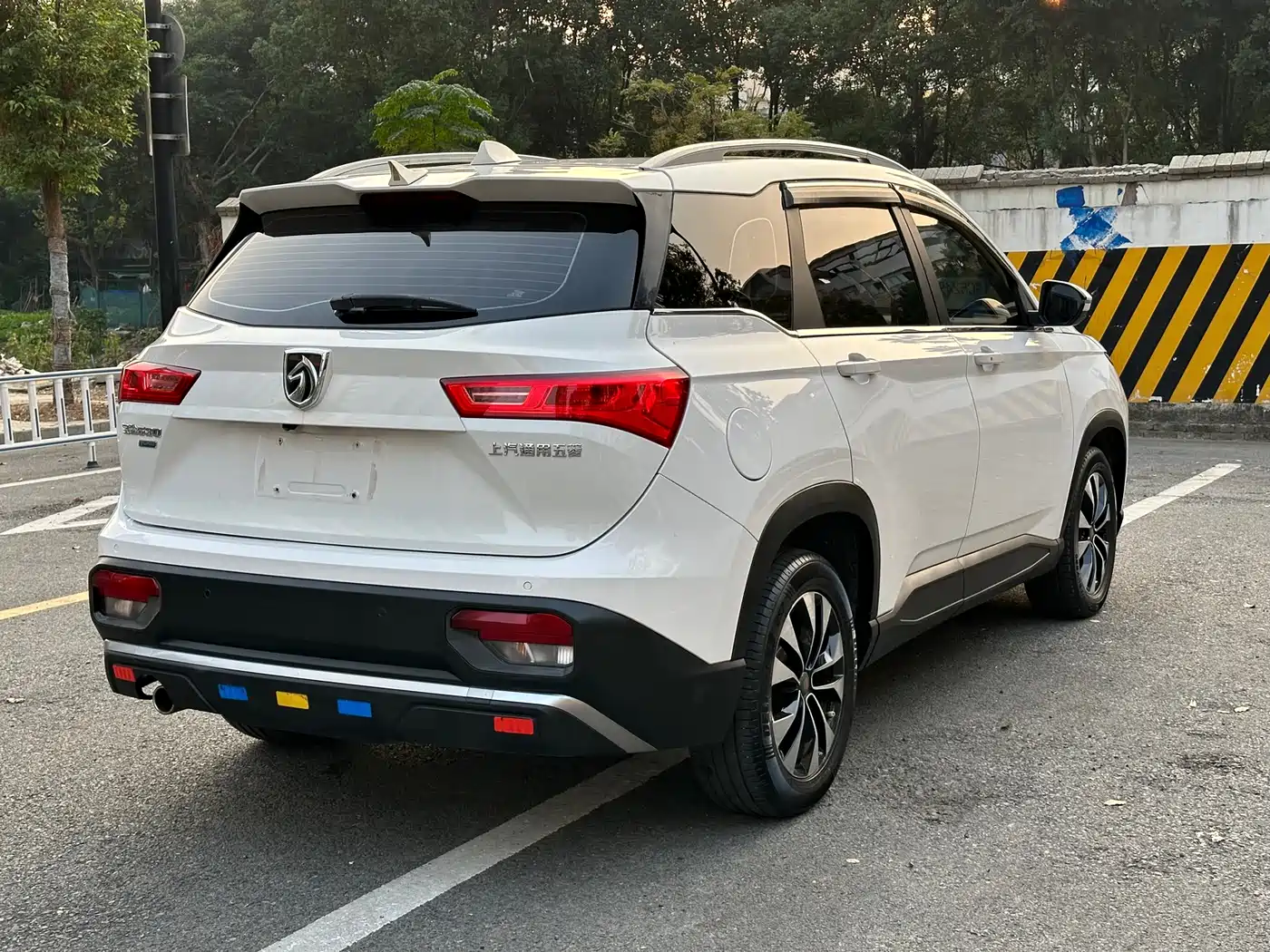 Baojun 530 2019 2020 1.5T CVT Premium Connect 7-seater