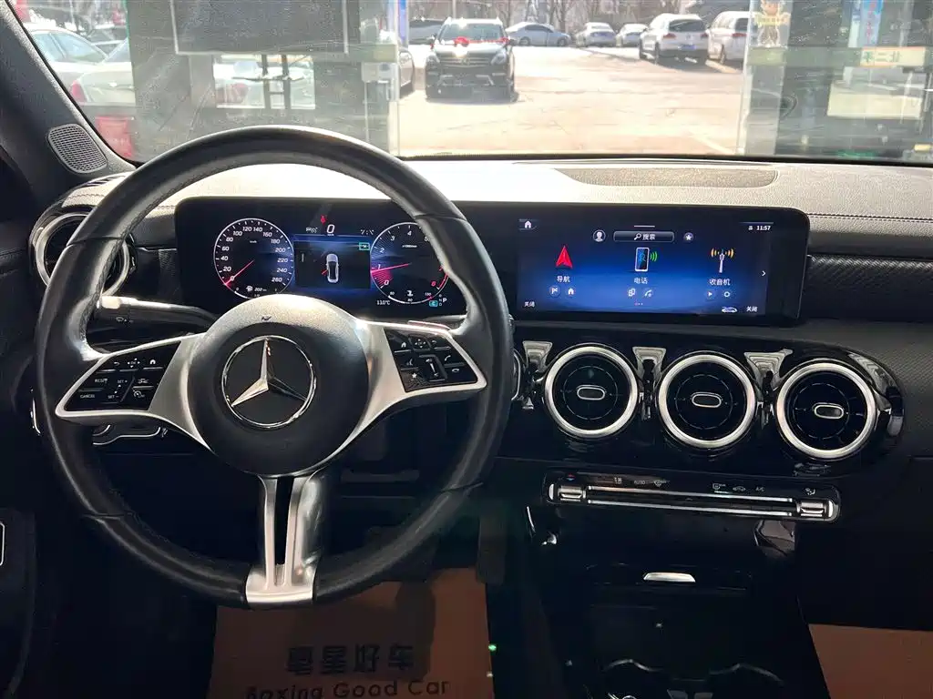 MERCEDES-BENZ A CLASS