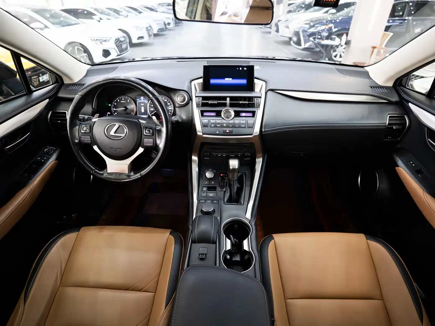 Lexus NX 2015 200t AWD F Sport фото 13