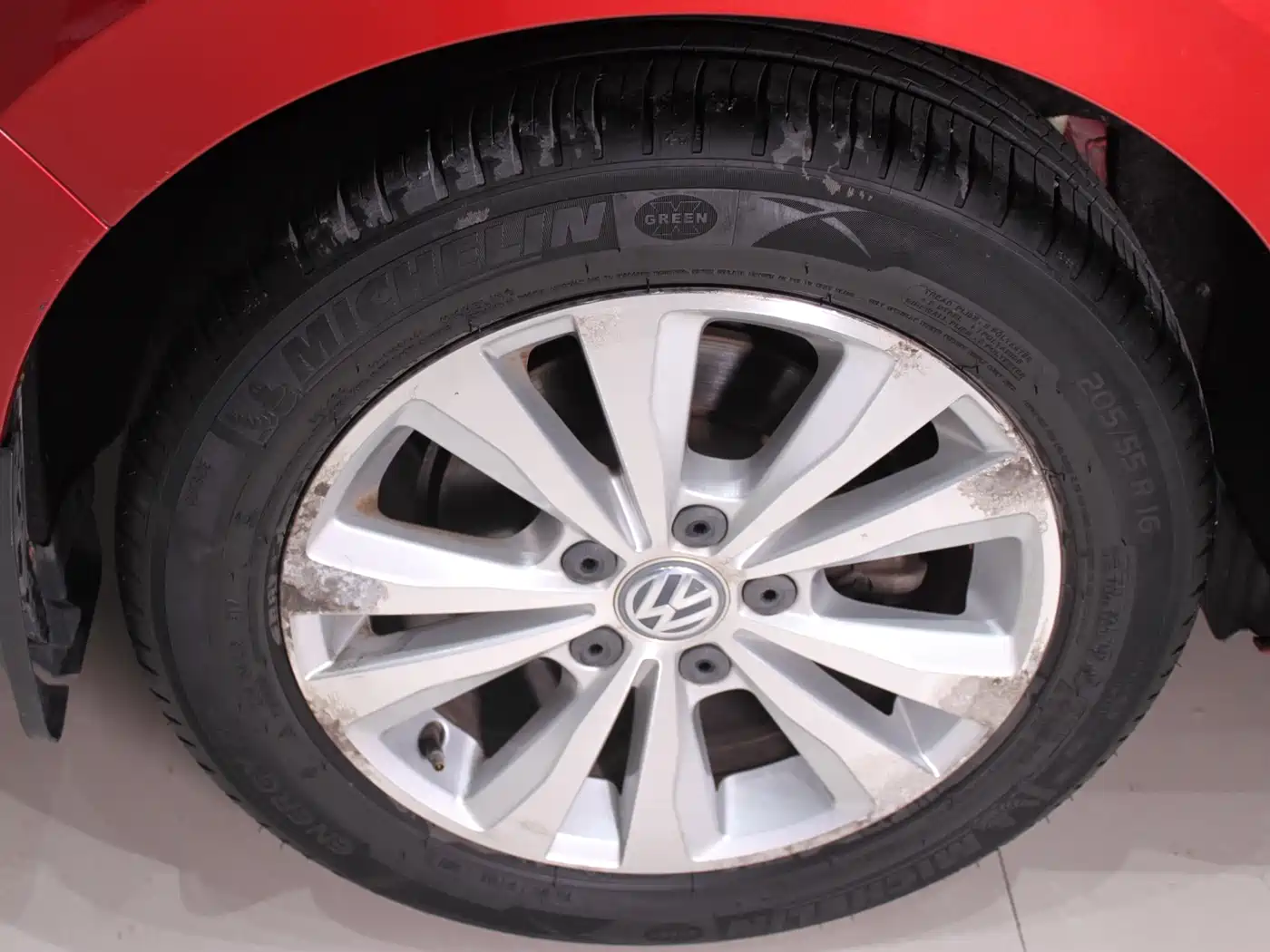 Volkswagen Golf Sportsvan 2016 230TSI Automatic Progressive фото 9