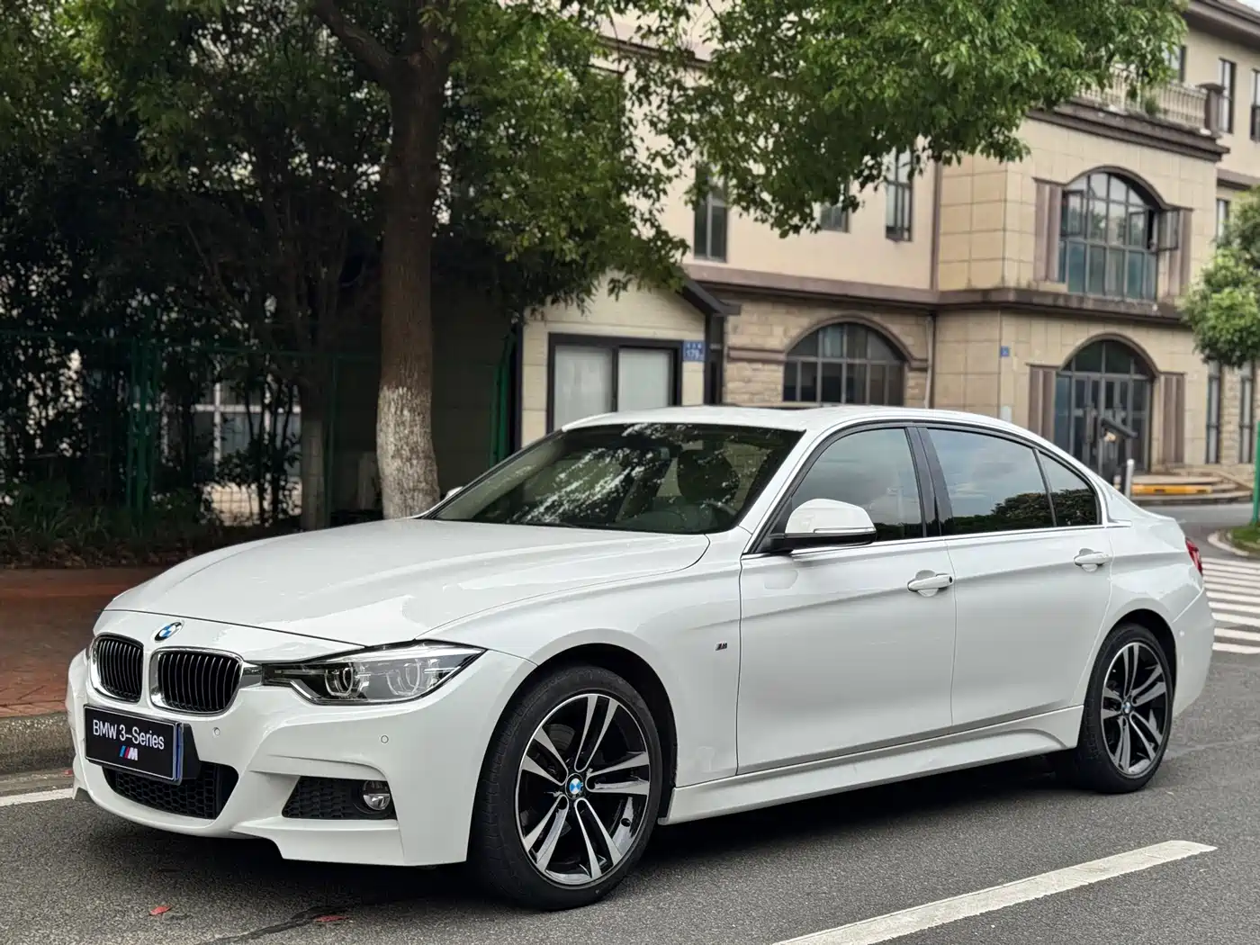 BMW 3 Series 2019 320Li M Luxury Package
