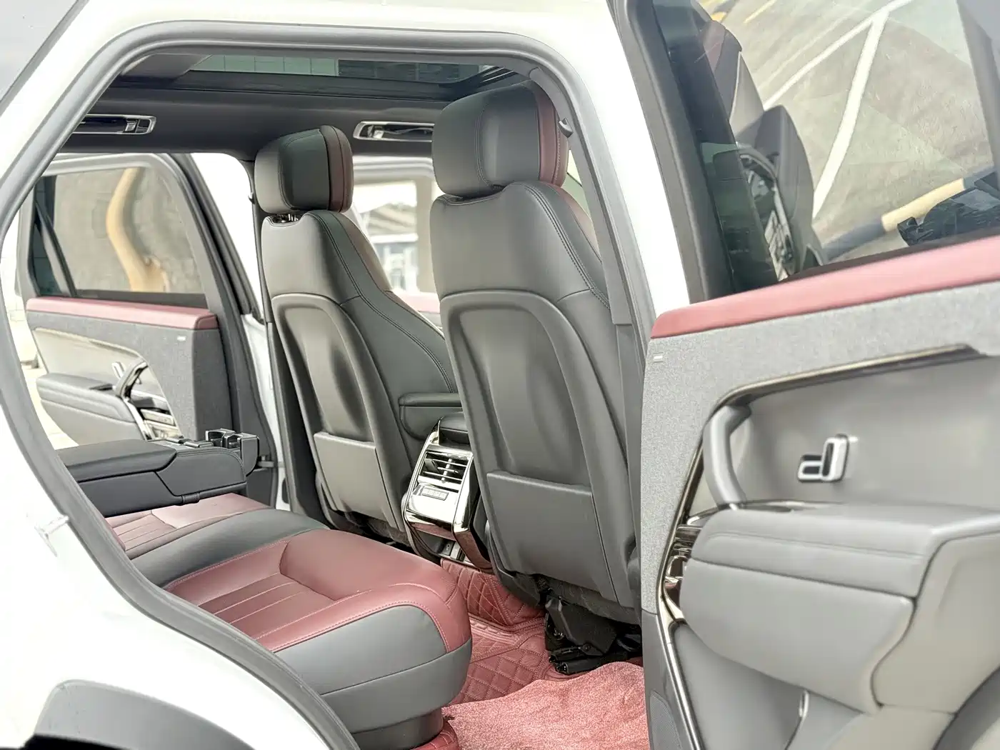 Land Rover Range Rover Sport 2025 2025 400PS Dynamic SE