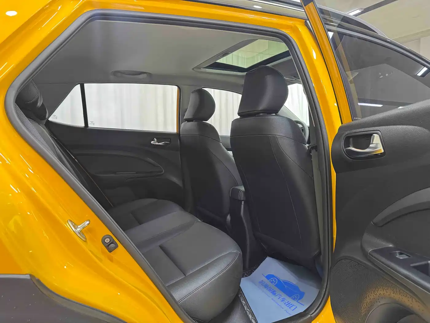 Kia KX1 2021 1.4L CVT Fun Sunroof Version фото 9