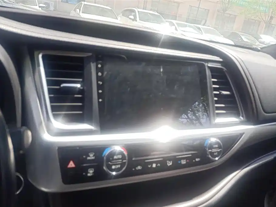 Toyota Highlander 2015 2.0T AWD Luxury Edition 7-seater фото 13