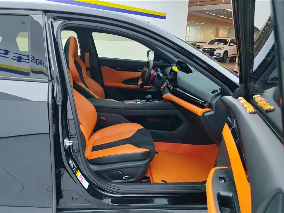 CHANGAN UNI-V