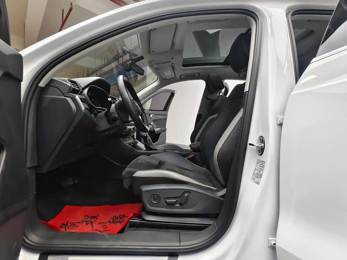 Audi Q3 2023 35 TFSI Progressive Dynamic (1.4T) фото 7