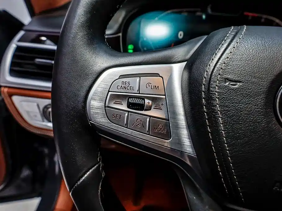 BMW 7 Series 2019 Facelift 740Li xDrive Executive Luxury Package фото 18