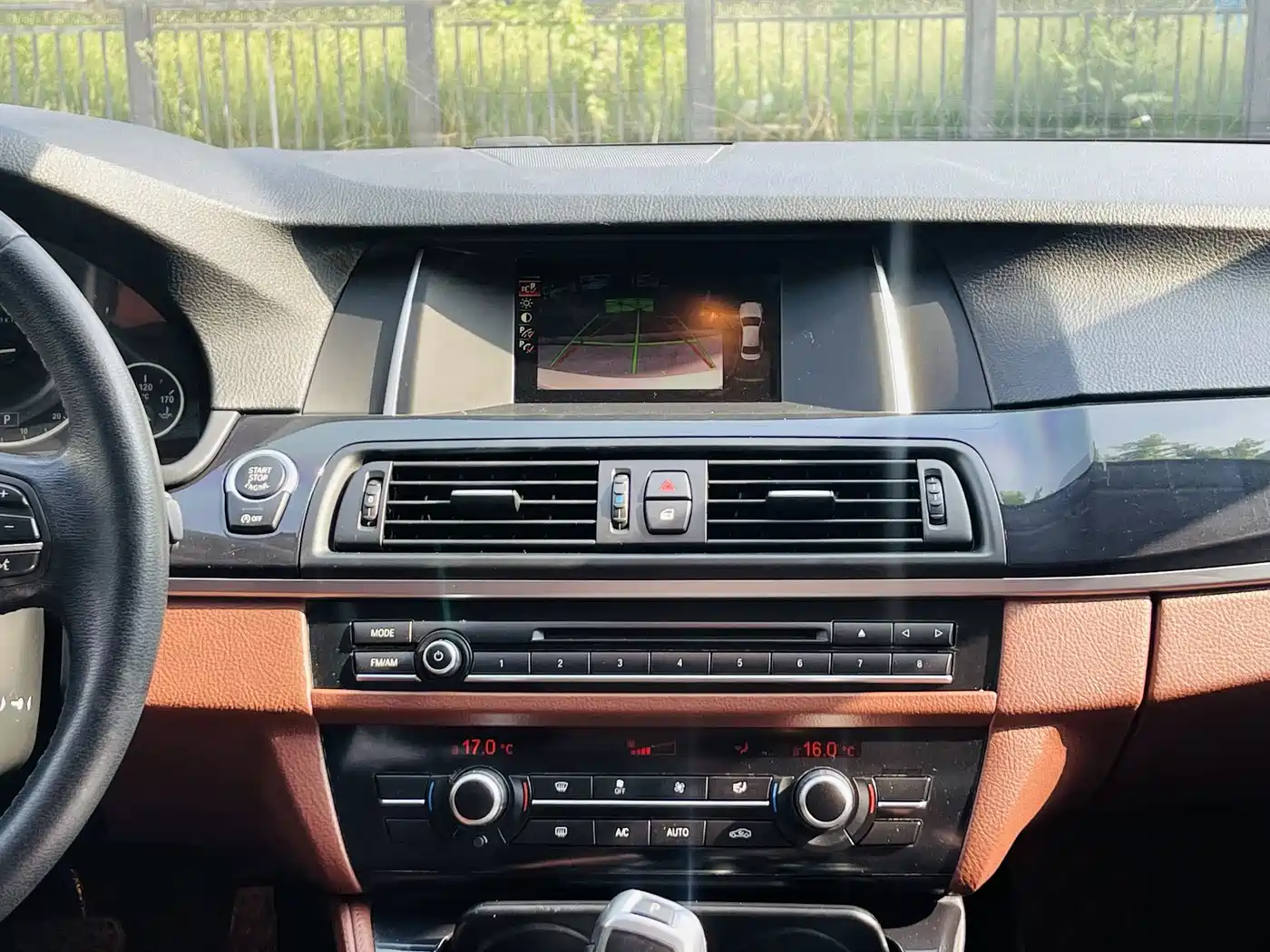BMW 5 Series 2014 520Li Elegance фото 10
