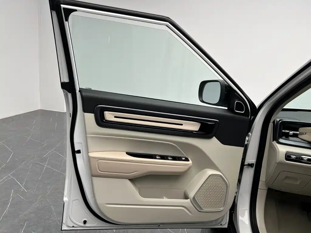 Geely ICON 2023 2023 Model 1.5TD Chocolate Deluxe Edition