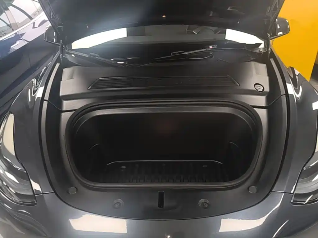 صورة 20 - Tesla Model Y