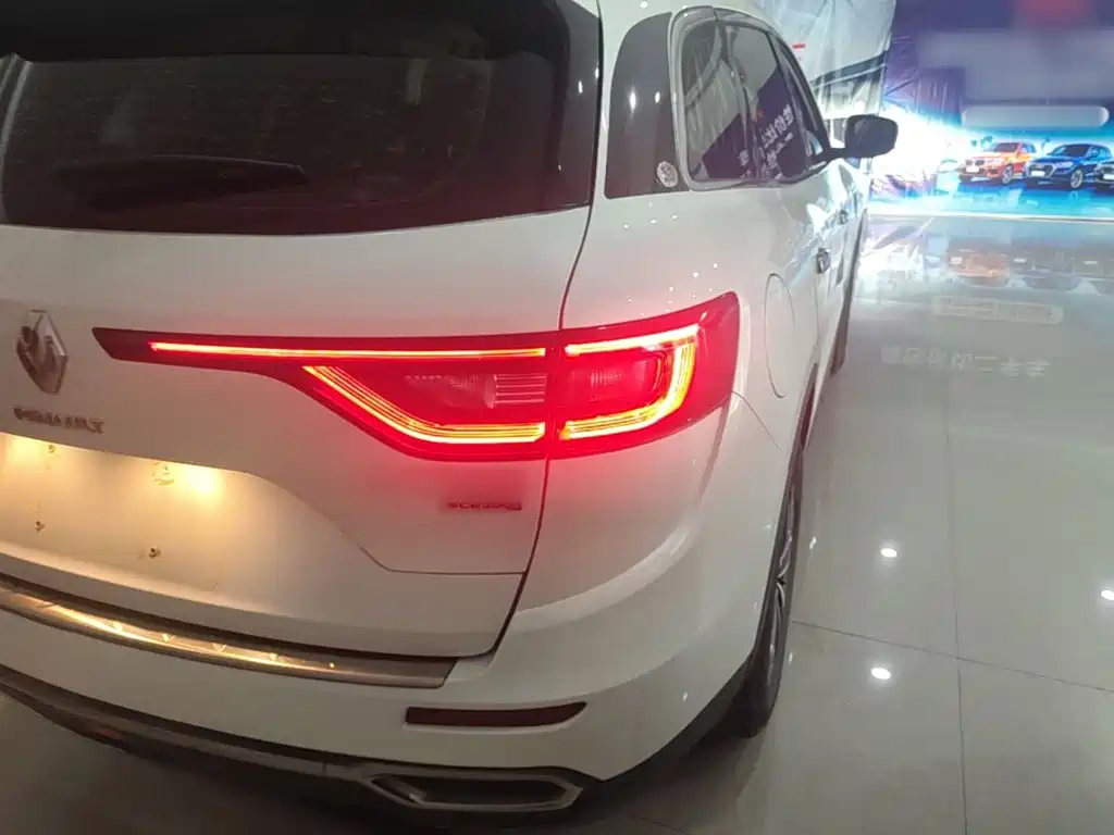 Фото 8 - Renault Koleos