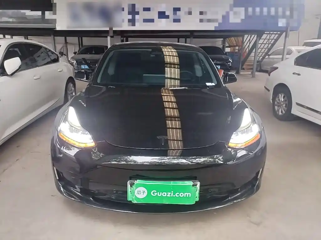 Photo 3 - Tesla Model 3