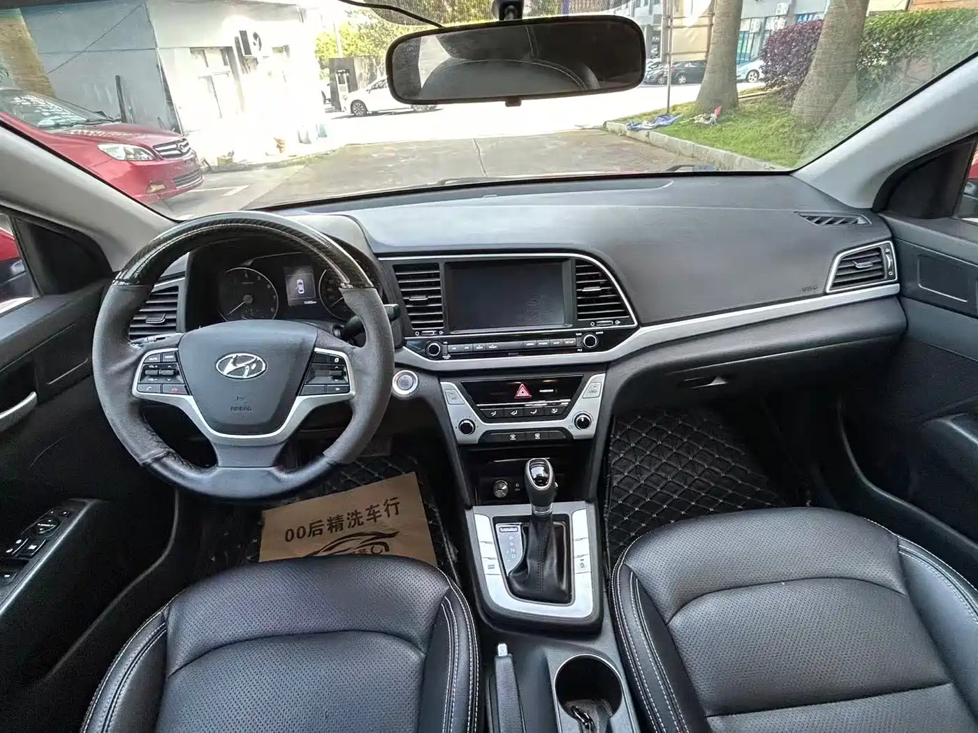 Hyundai Elantra 2018 1.6L Automatic 15th Anniversary Special Edition фото 9