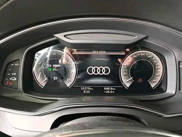 Audi A6L New Energy 2022 55 TFSI e quattro — фото 2