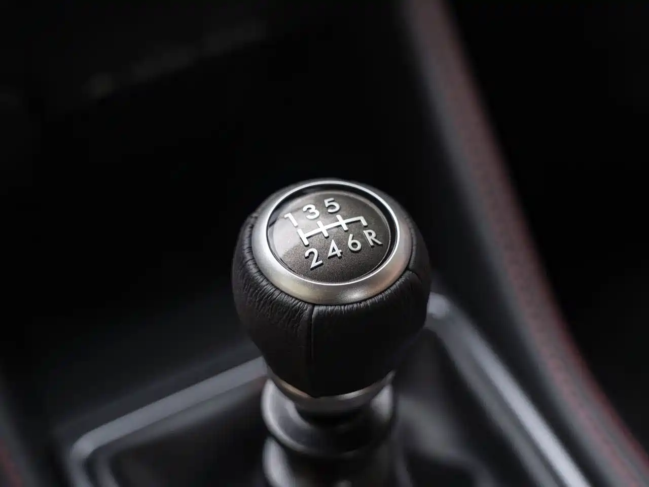 Фото 16 - Subaru WRX