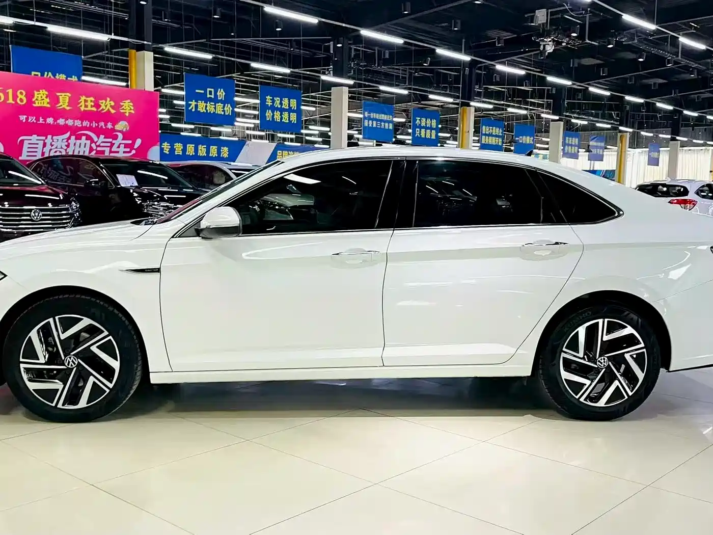 Volkswagen Sagitar 2024 300TSI DSG Surpass Edition фото 5
