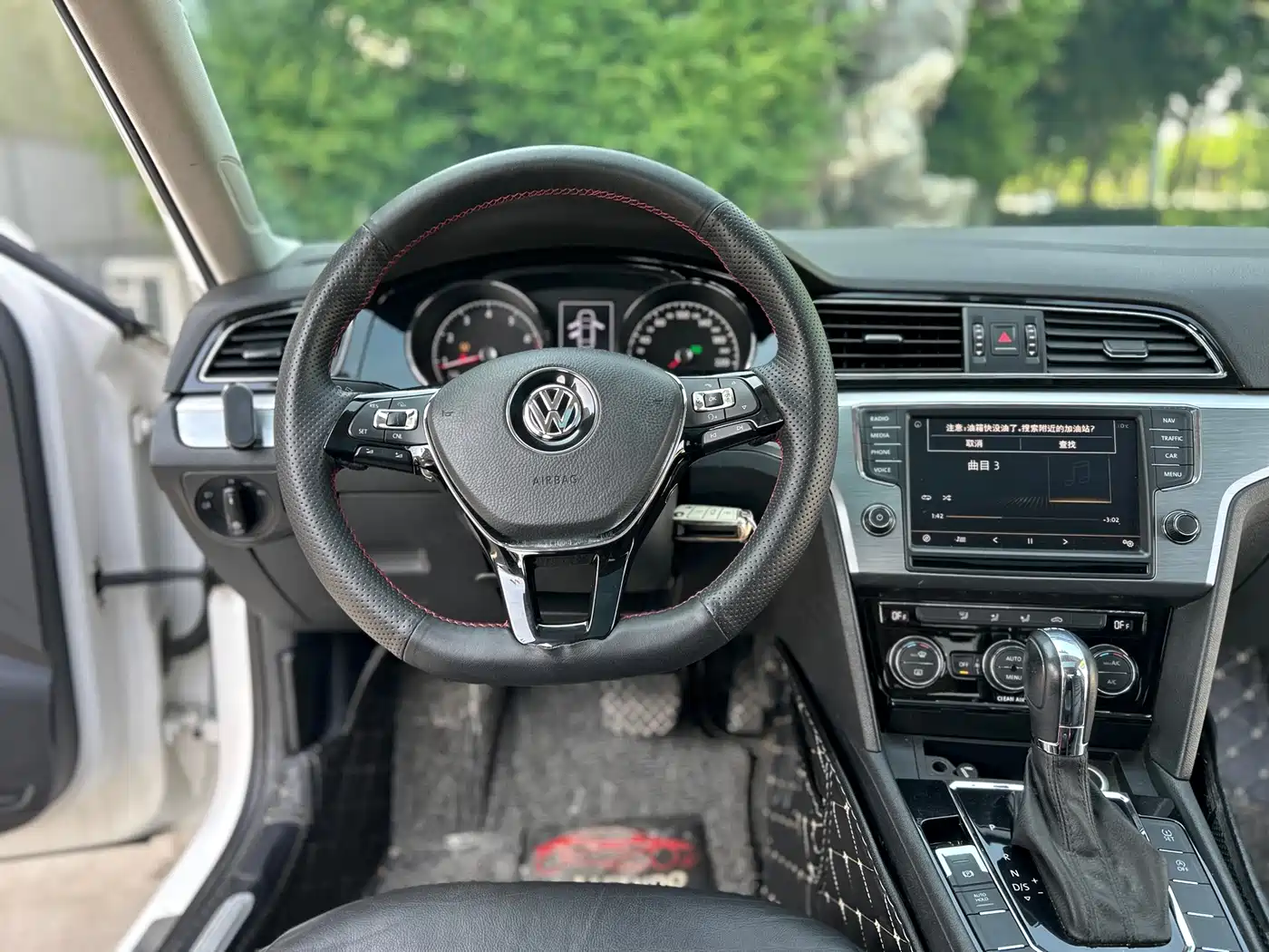 Volkswagen Lamando 2017 280TSI DSG Comfort Edition фото 13