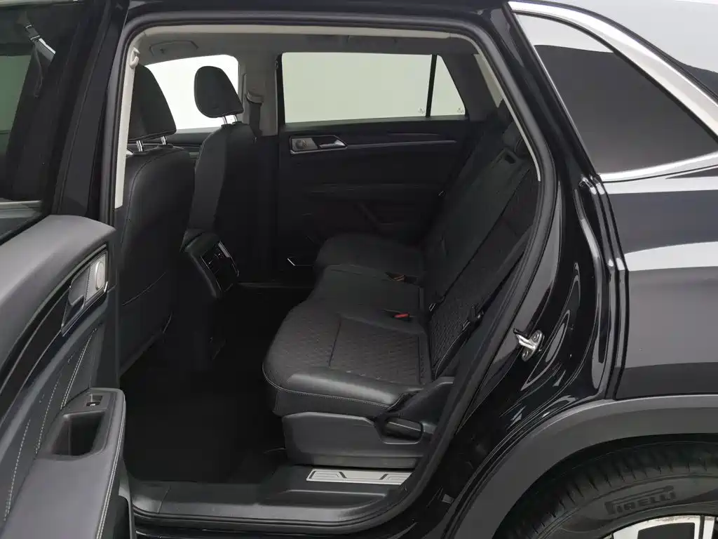 صورة 15 - Volkswagen Teramont