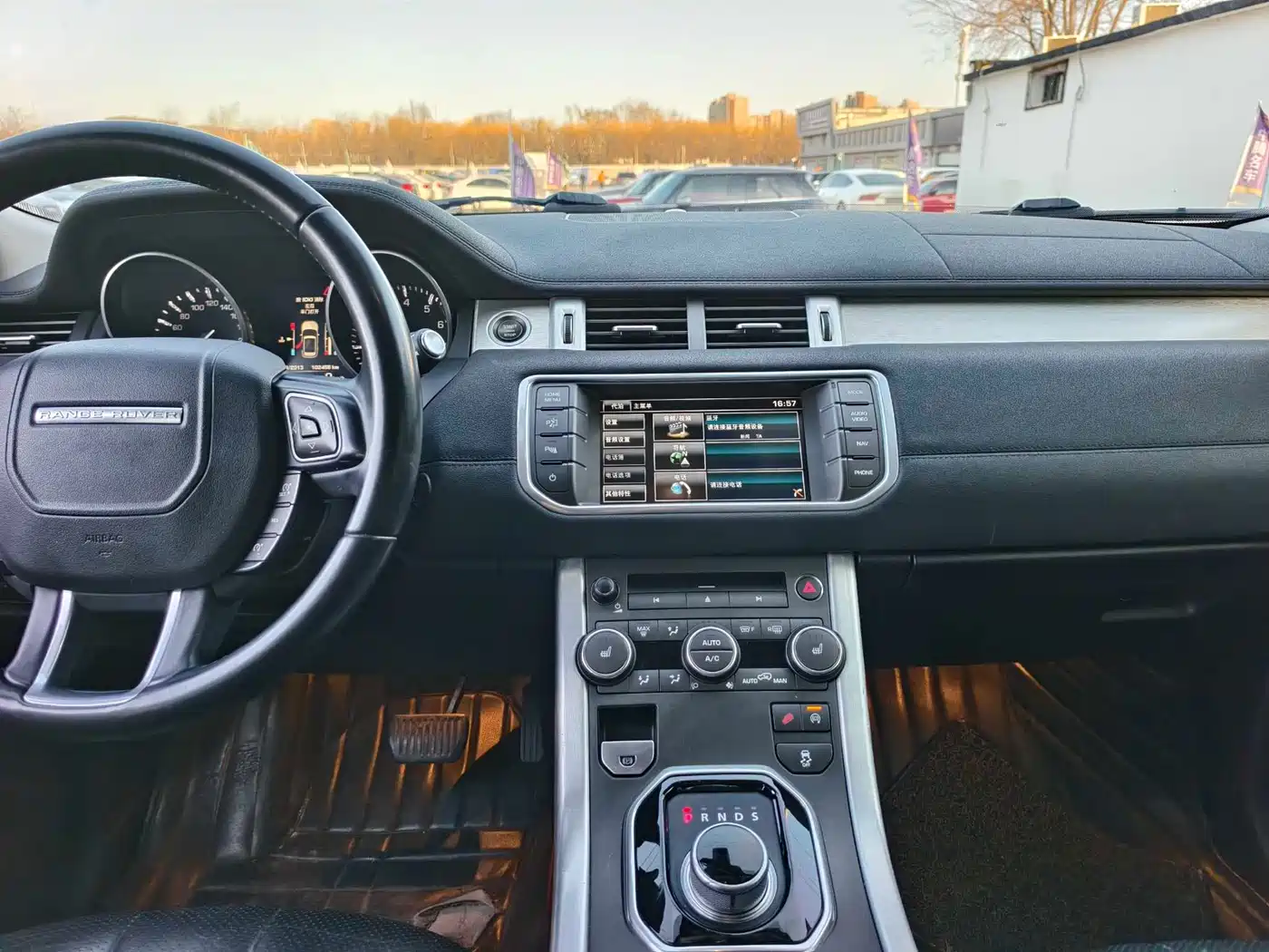 Land Rover Range Rover Evoque (Import) 2013 2.0T 5-door Dynamic Edition фото 10
