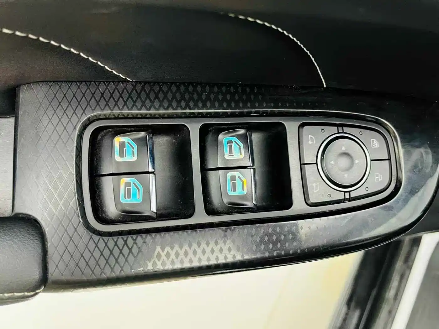 Haval M6 2024 2023 PLUS 1.5T DCT Elite Smart Connect