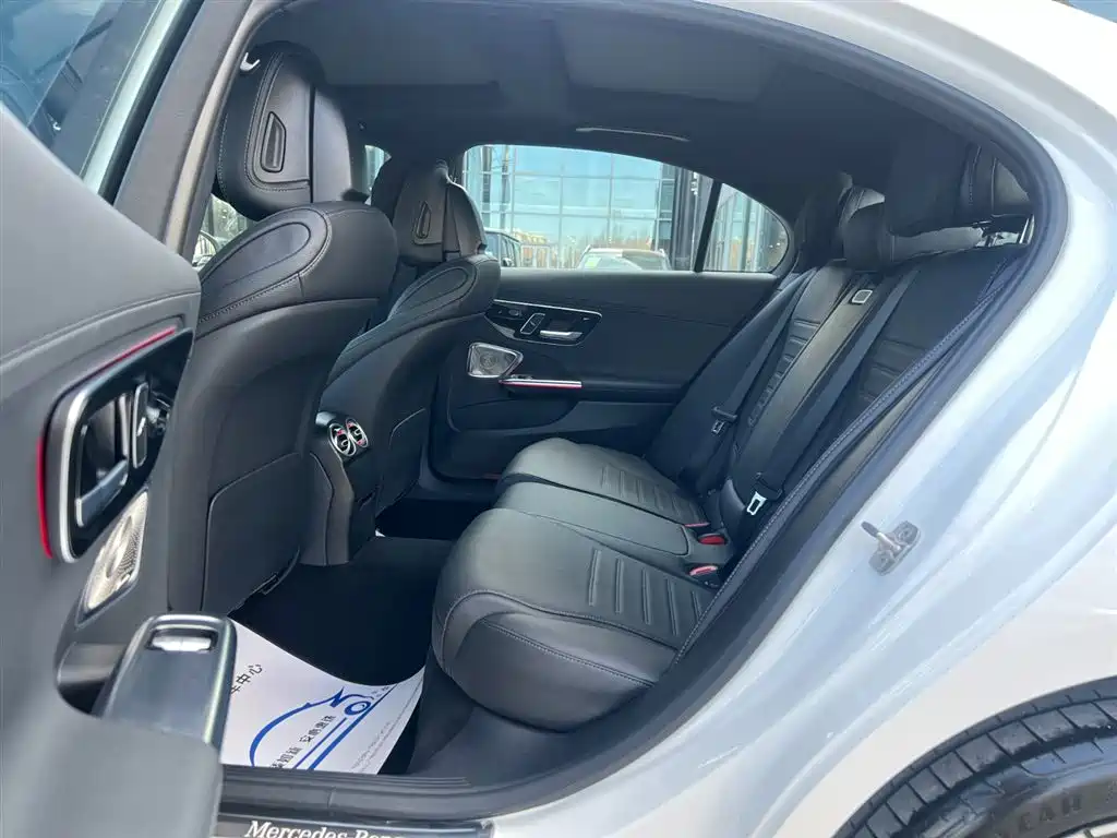 Mercedes-Benz C-Class 2025 C 260 L Night Sport Edition фото 16