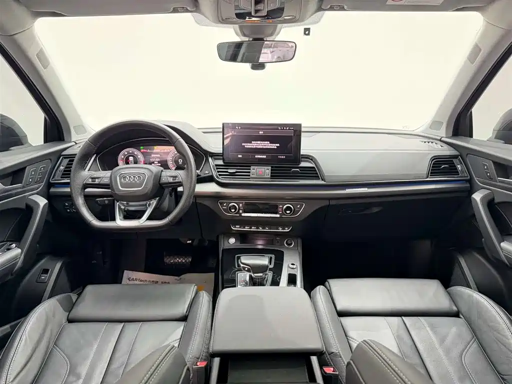 Audi Q5L 2022 Facelift 45T Luxury Dynamic фото 25