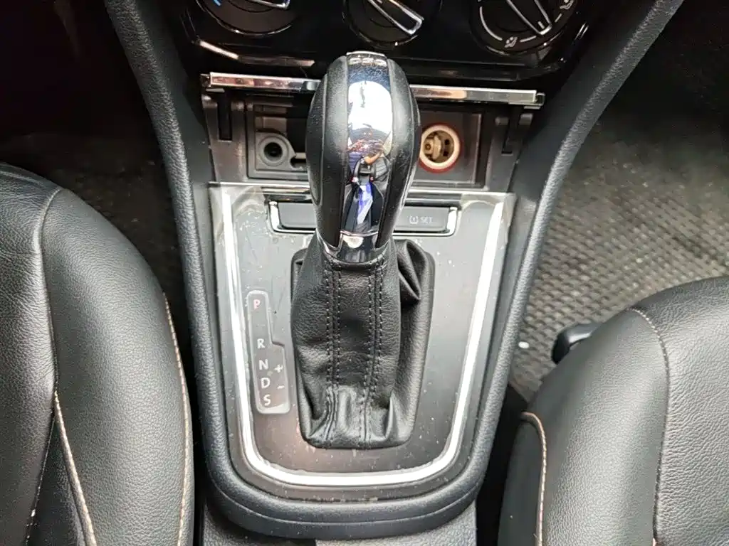 Volkswagen Bora 2018 230TSI DSG Comfort фото 7