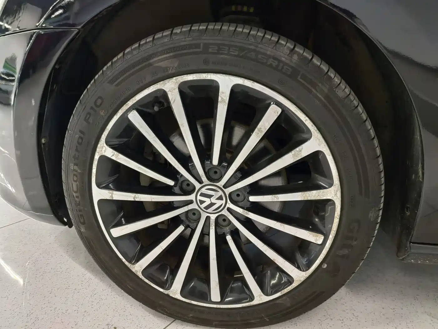 Volkswagen Passat 2014 1.8TSI DSG Executive Edition фото 13