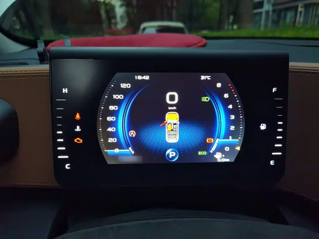 Фото 4 - Geely ICON