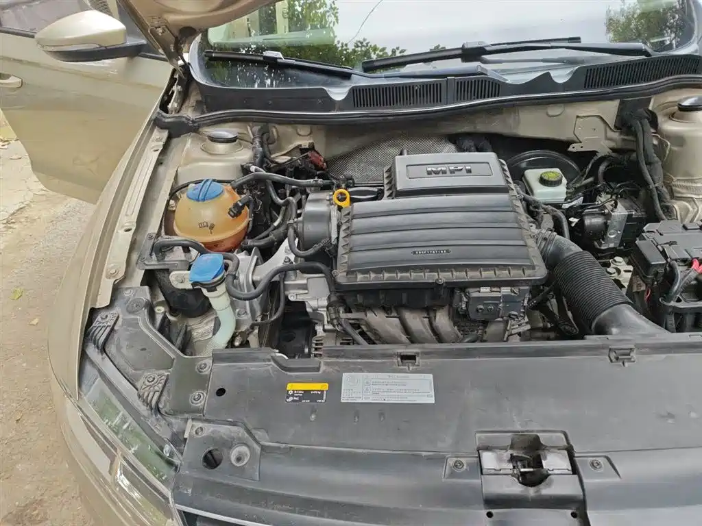 Volkswagen Bora 2018 1.5L Manual Fashion фото 21