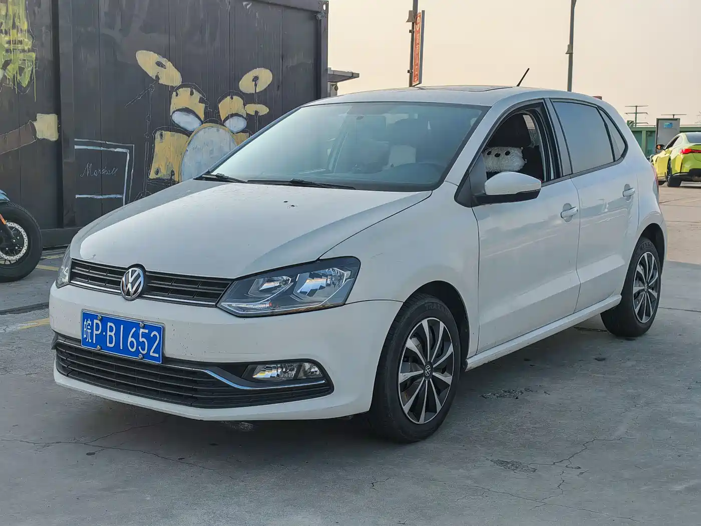 Volkswagen Polo 2016 1.6L Automatic Comfort фото 2
