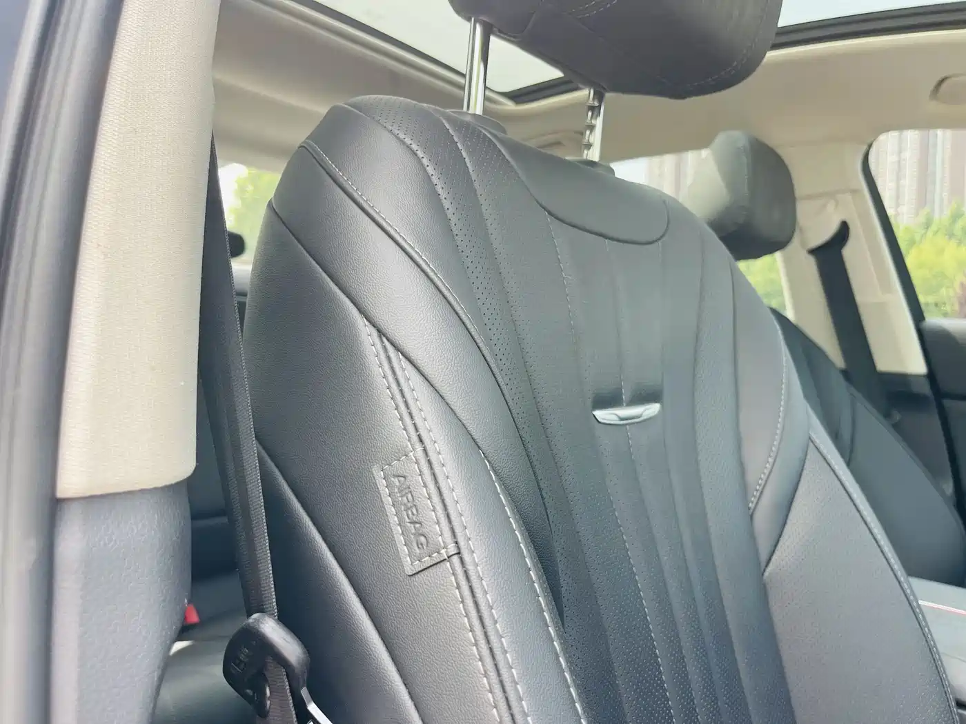Hongqi H5 2024 1.5T DCT Smart Connect Flag Rhythm Edition фото 27
