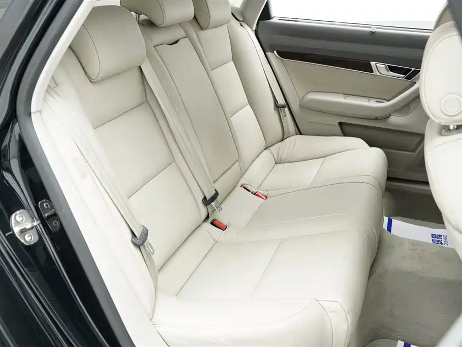 Audi A6L 2010 2.4L Technology фото 25