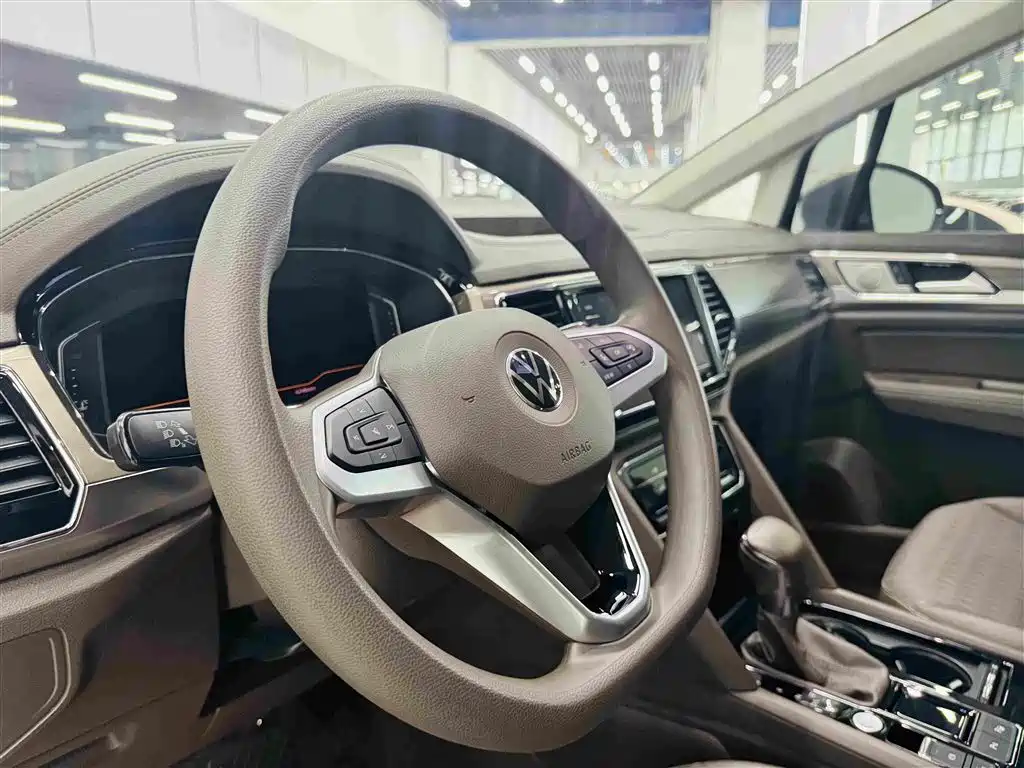 Volkswagen Viloran 2021 2020 330TSI Business Edition
