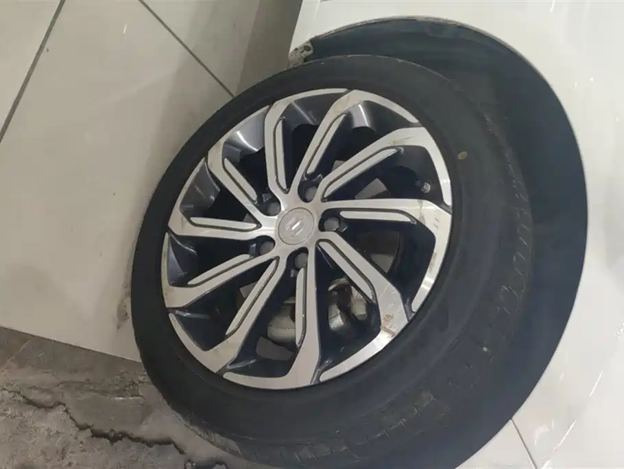 GEELY AUTOMOBILE EMGRAND GL