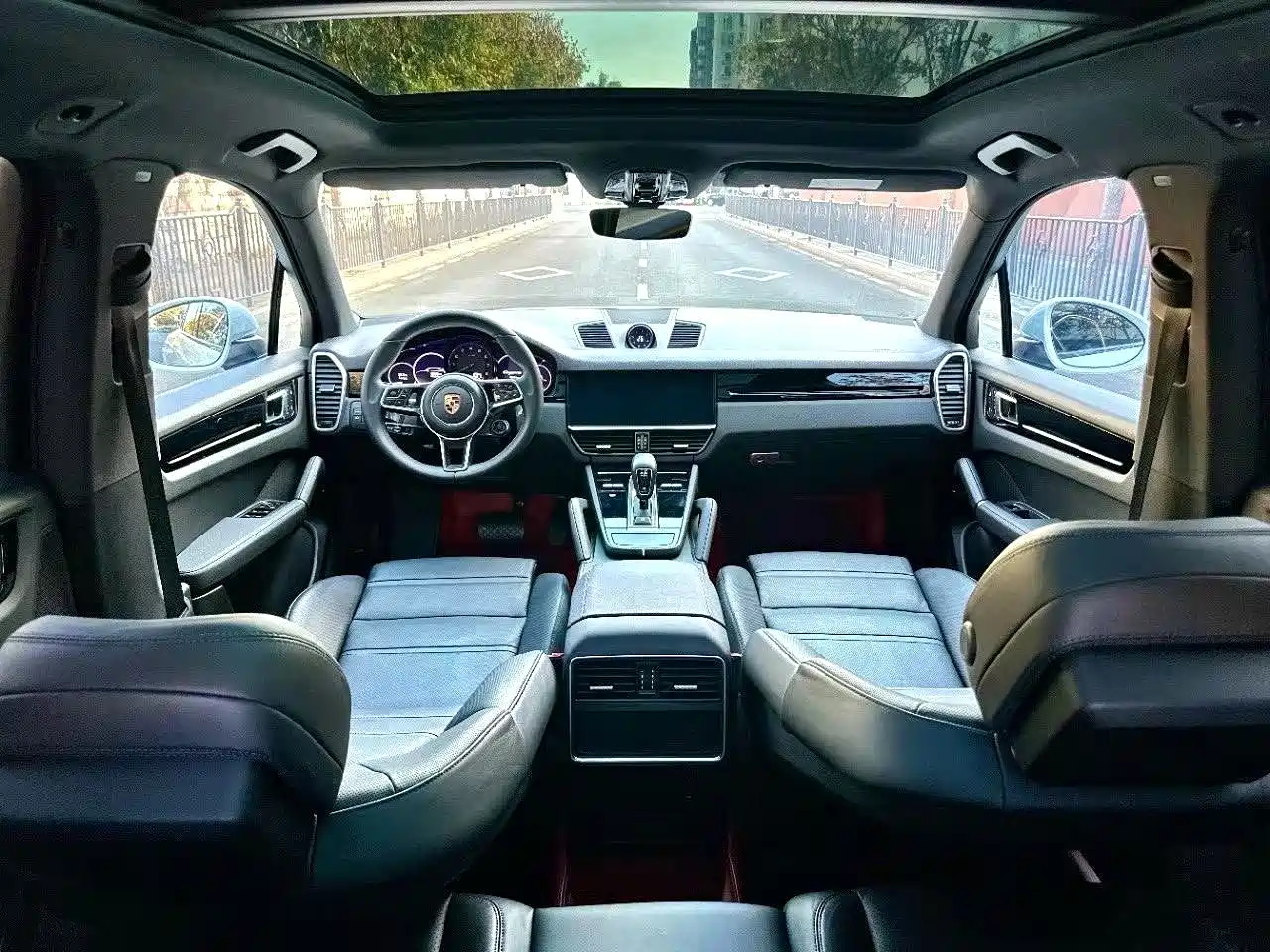 صورة 6 - Porsche Cayenne New Energy