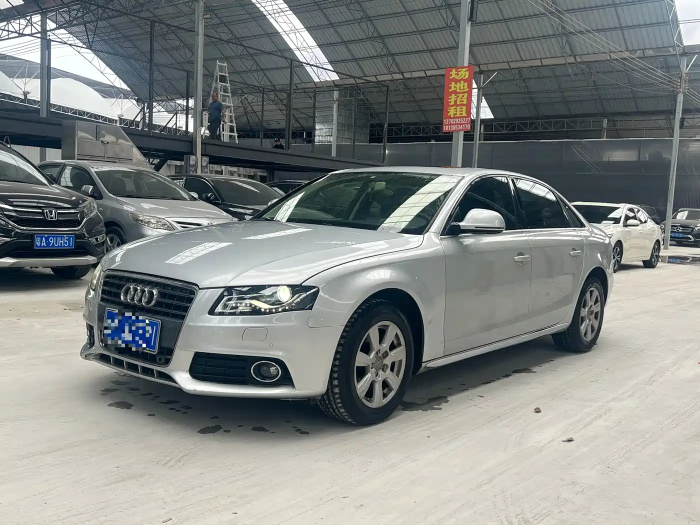 Фото 1 - Audi A4L