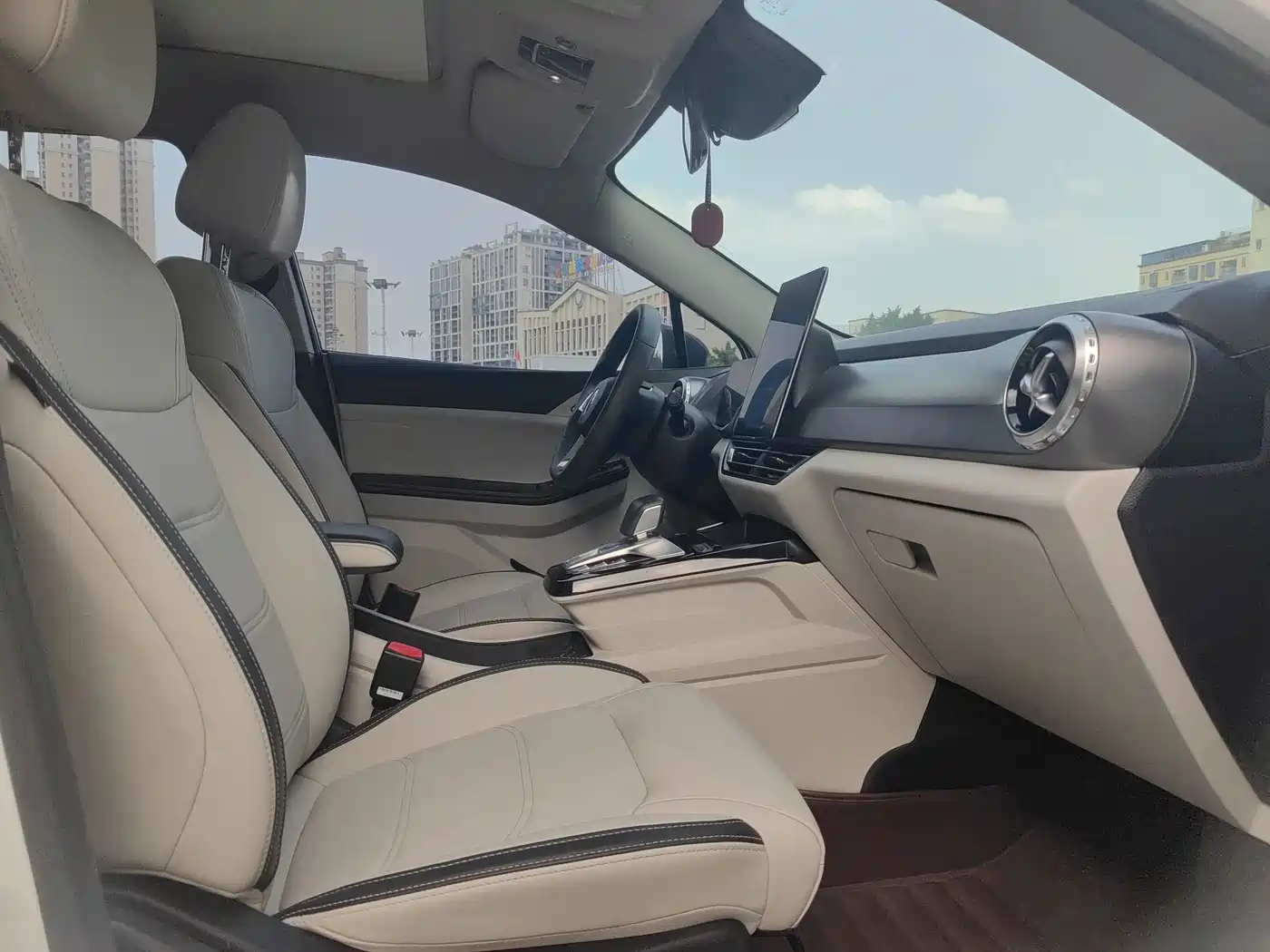 BYD Yuan Pro 2022 2021 401KM Luxury Model