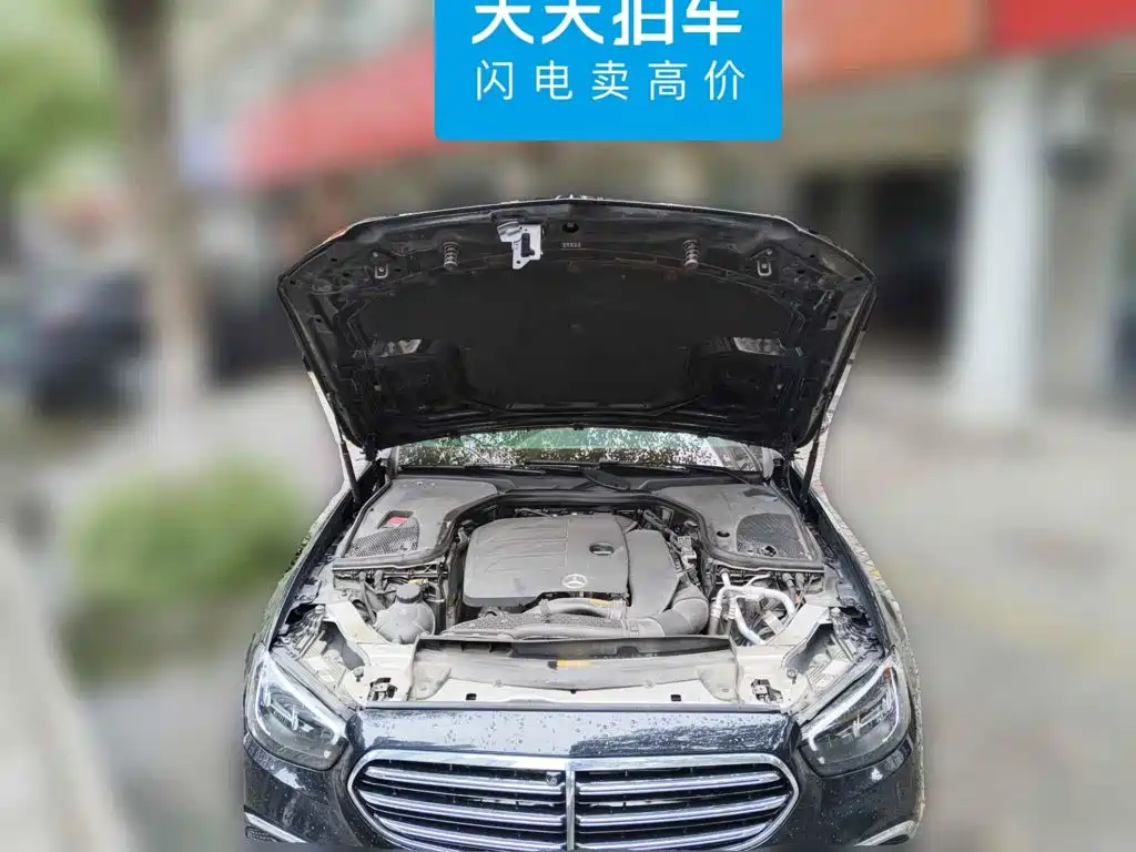 Mercedes-Benz E-Class, миниатюра 3