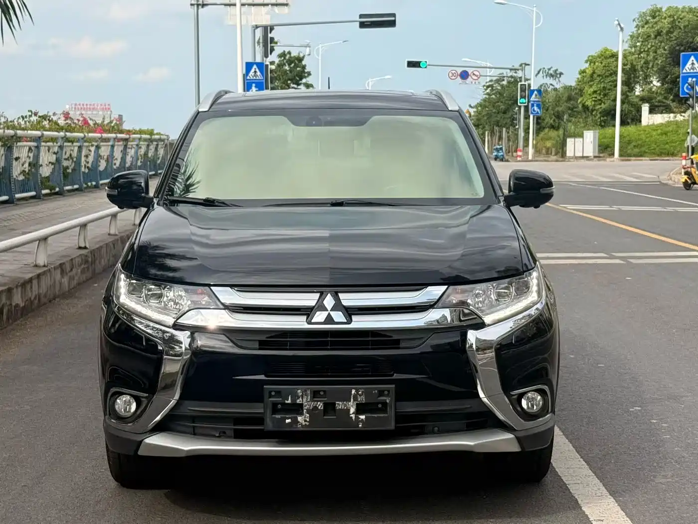 Mitsubishi Outlander 2017 2016 2.4L 4WD Elite Edition 5-seater