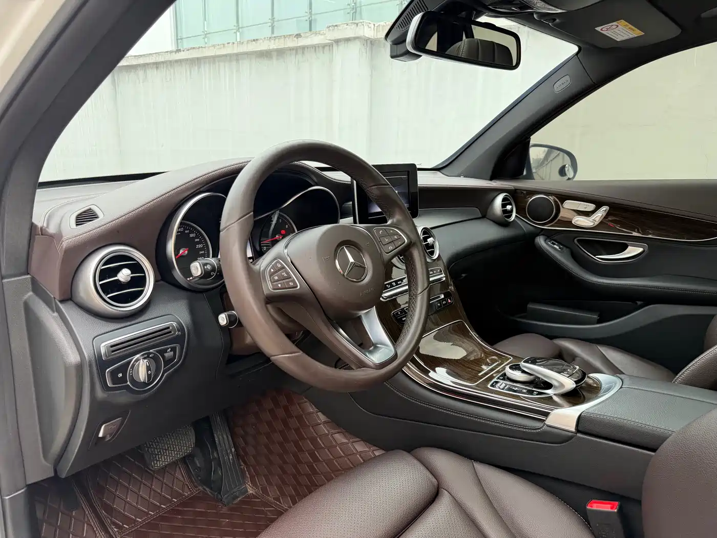 Mercedes-Benz GLC 2019 GLC 260 L 4MATIC Dynamic фото 17