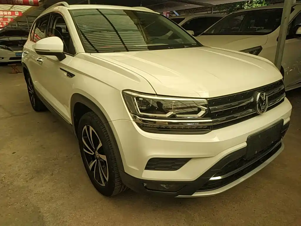 Photo 4 - Volkswagen Tharu