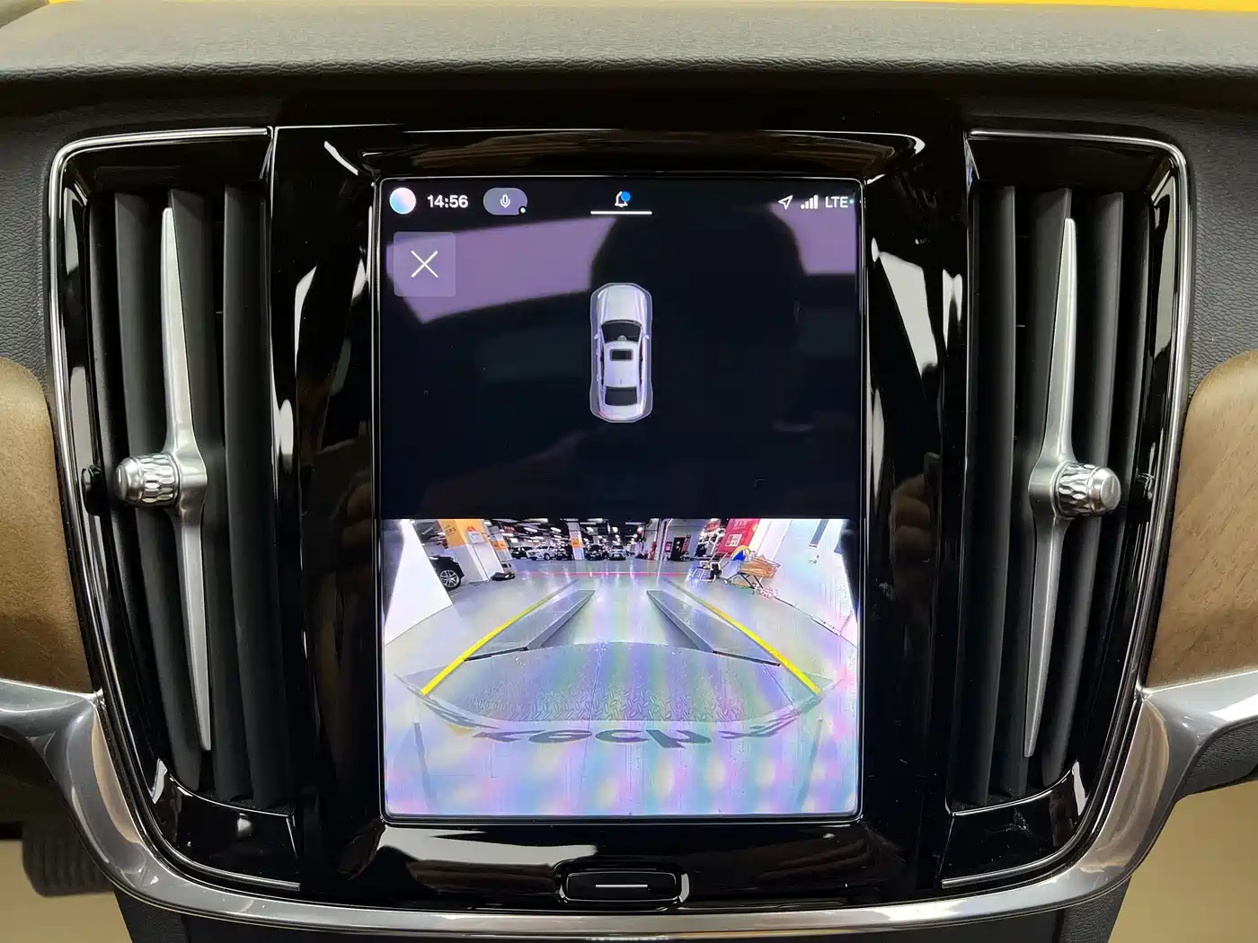 VOLVO S90