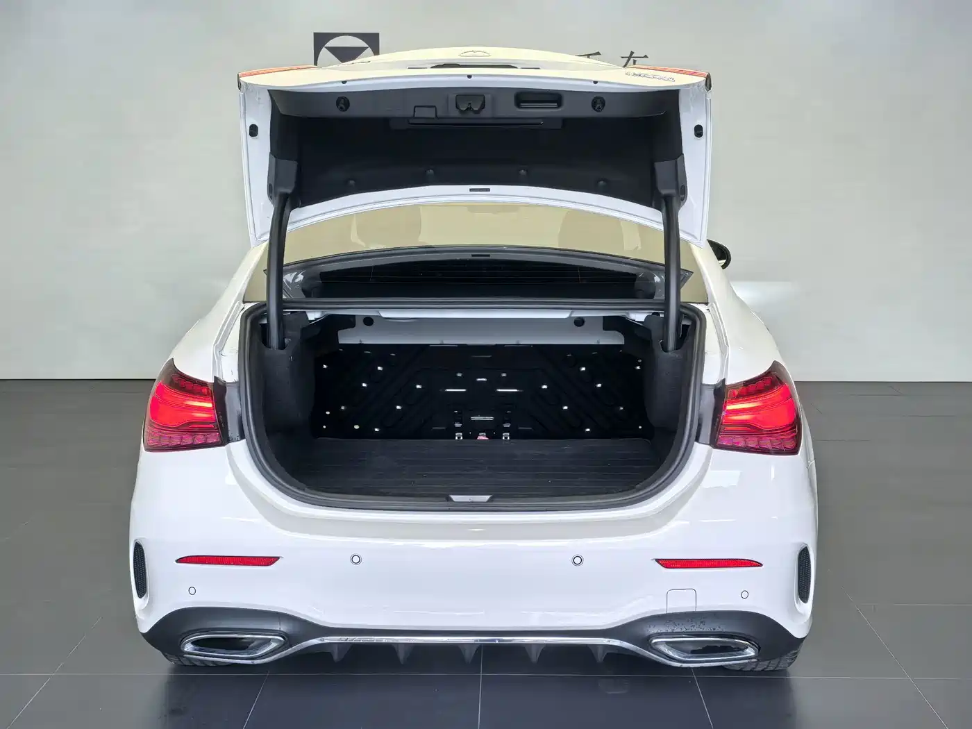 Mercedes-Benz A-Class 2025 2025 A 200 L Fashion Edition