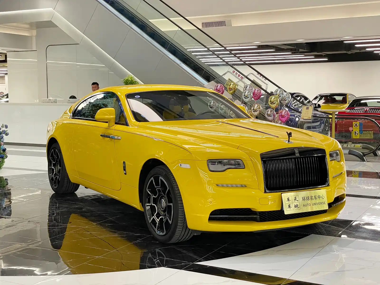 Фото 2 - Rolls-Royce Wraith