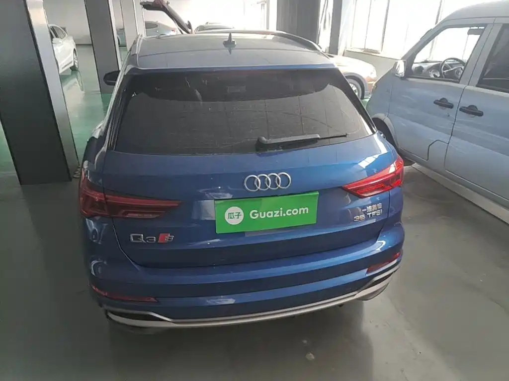 Фото 6 - Audi Q3